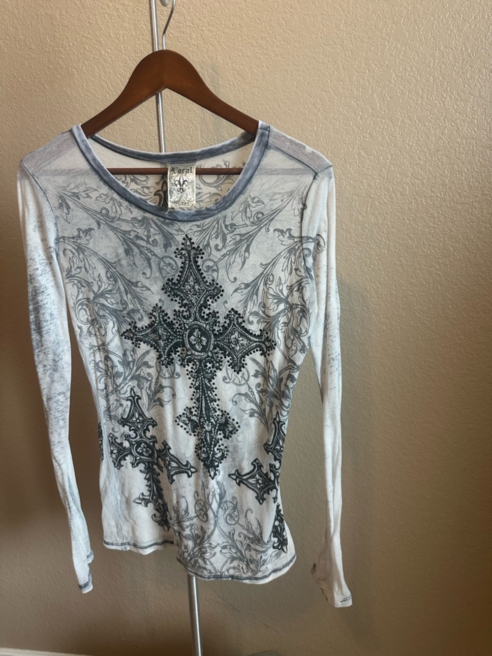 Vocal White and Gray Long Sleeve Cross Graphic Tee